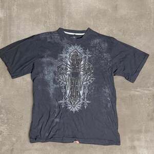 Vintage Pepe Jeans Gothic Cross Graphic Tee Distressed Black Y2K Streetwear